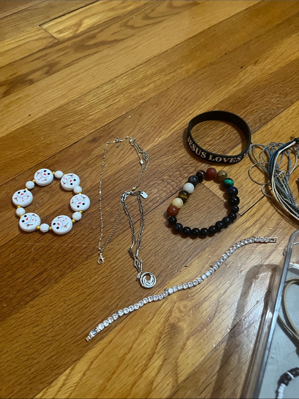 Claire's Blue Beaded Bracelet and White Shell Accent Jewelry Set - Picture 4 of 4